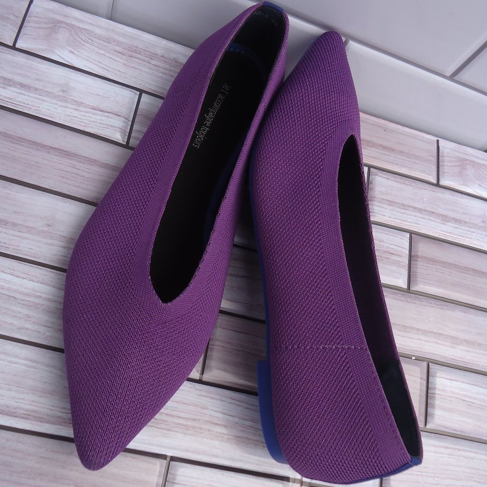 SIZE 9. Jet' accompagne toujours washable knit pointed -toe flats.